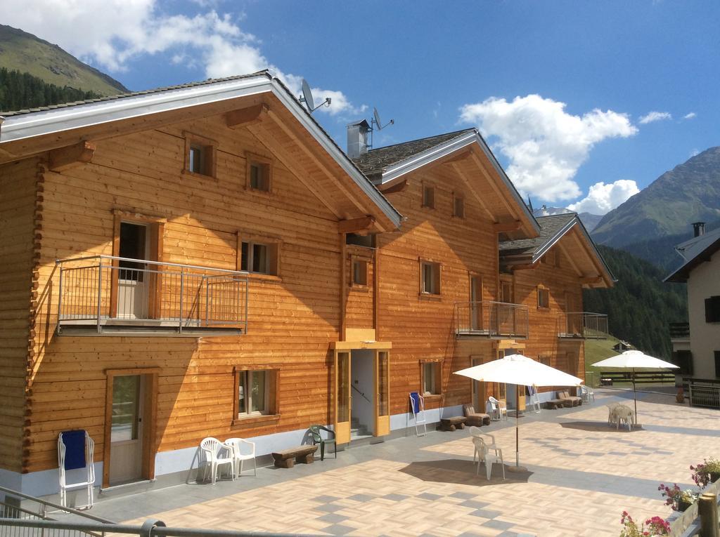 Hotel Meuble Adler - Rooms & Mountain Apartments Santa Caterina Valfurva Exterior photo